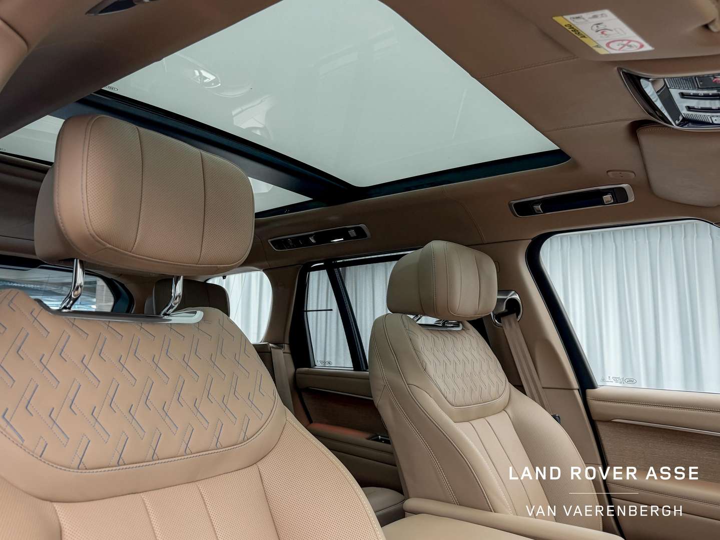 Land Rover Range Rover D350 Autobiography Bespoke - 2024 - Joinsteer - #10