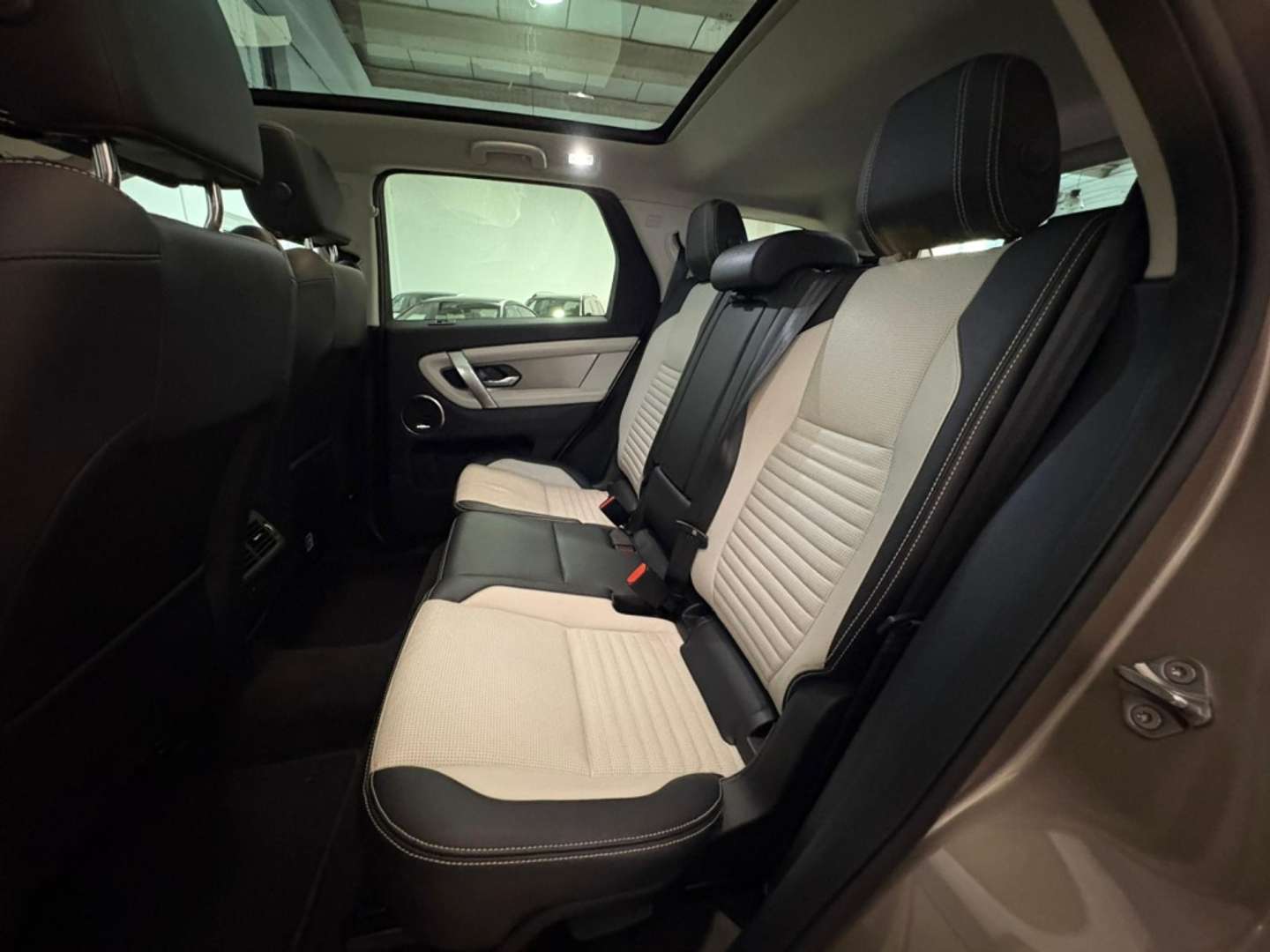 Land Rover Discovery Sport R-Dynamic SE 2.0D TD4 MHEV AWD Auto 204 - 2022 - Joinsteer - #35