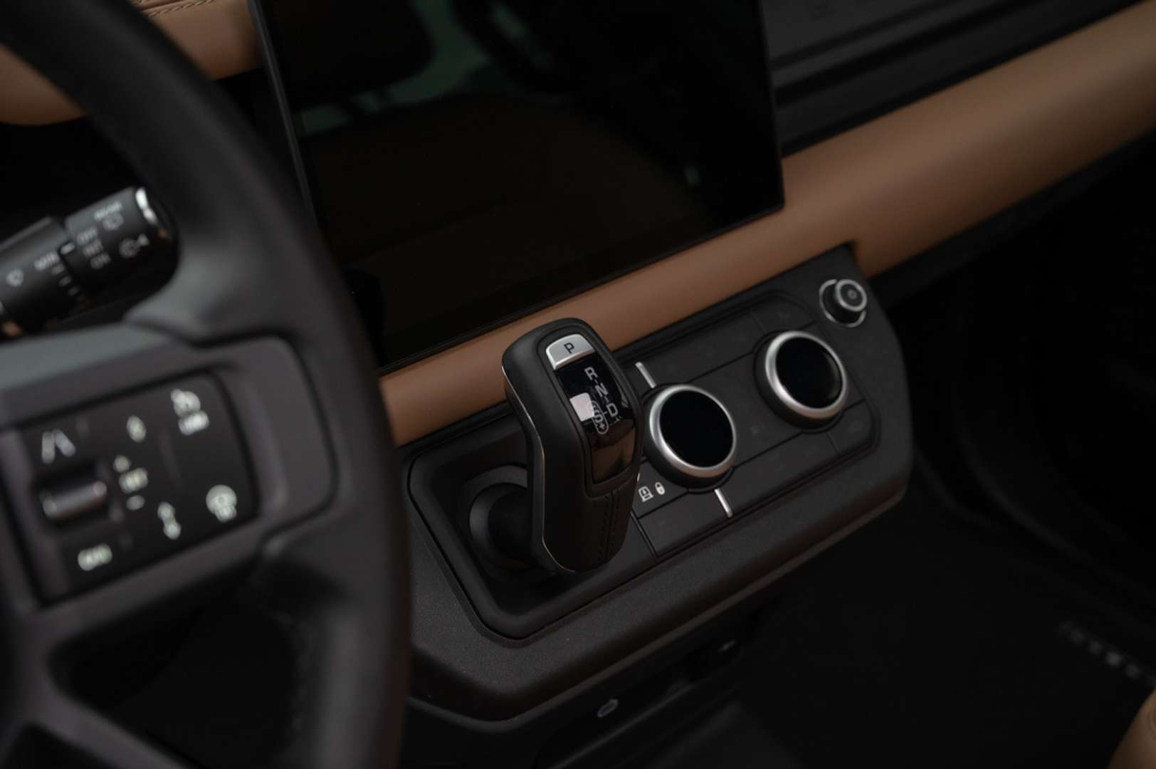 Land Rover Defender 110 P300e X-Dynamic HSE Urban Widetrack 6-Seats - 2026 - Joinsteer - #18