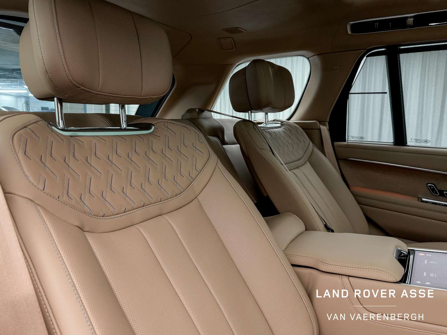 Land Rover Range Rover D350 Autobiography Bespoke - 2024 - Joinsteer - #13