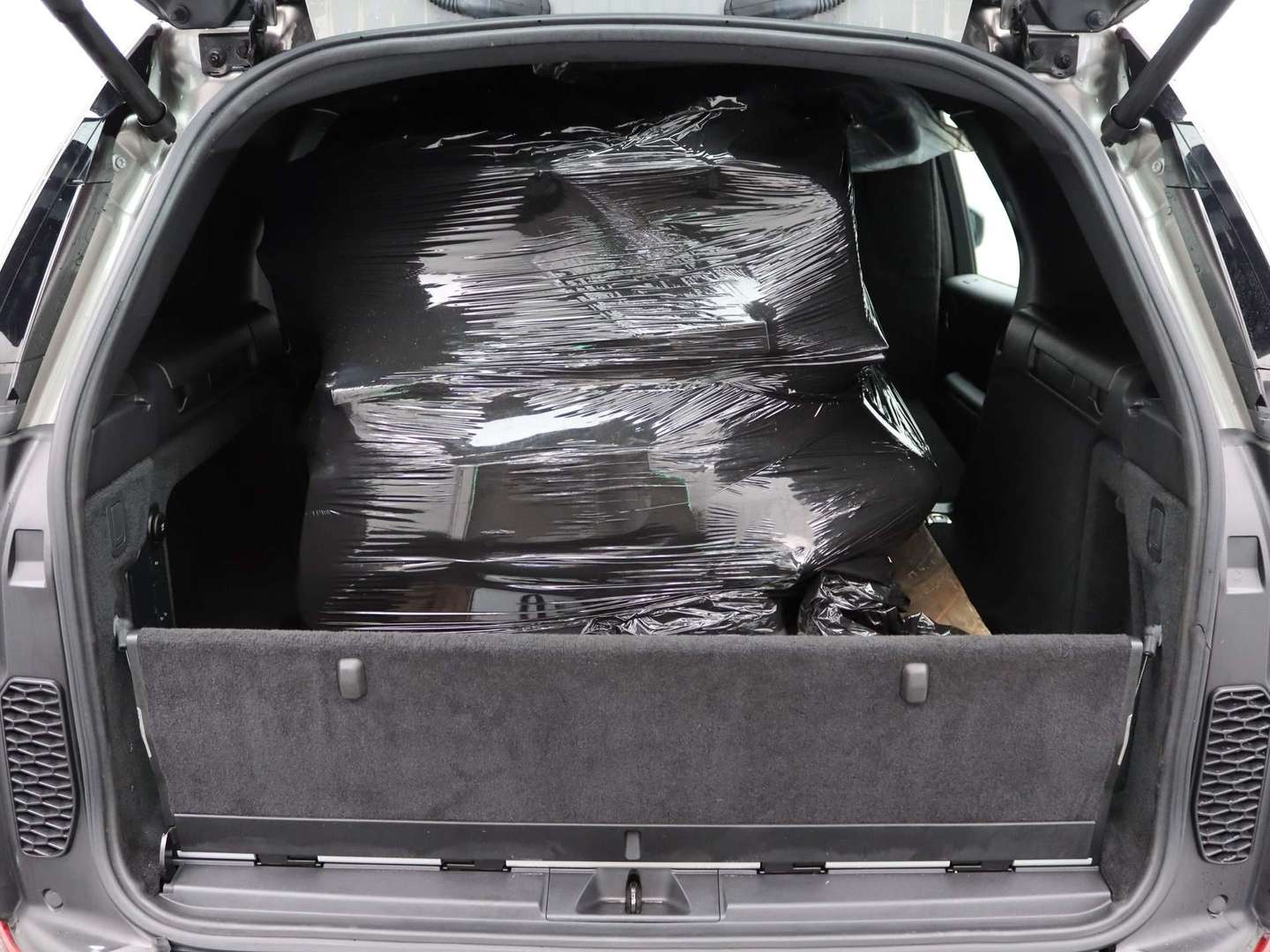 Land Rover Discovery 3.0 TD6 HSE Luxury - 2018 - Joinsteer - #34