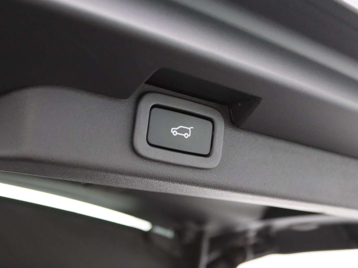 Land Rover Discovery 3.0 TD6 HSE Luxury - 2018 - Joinsteer - #35