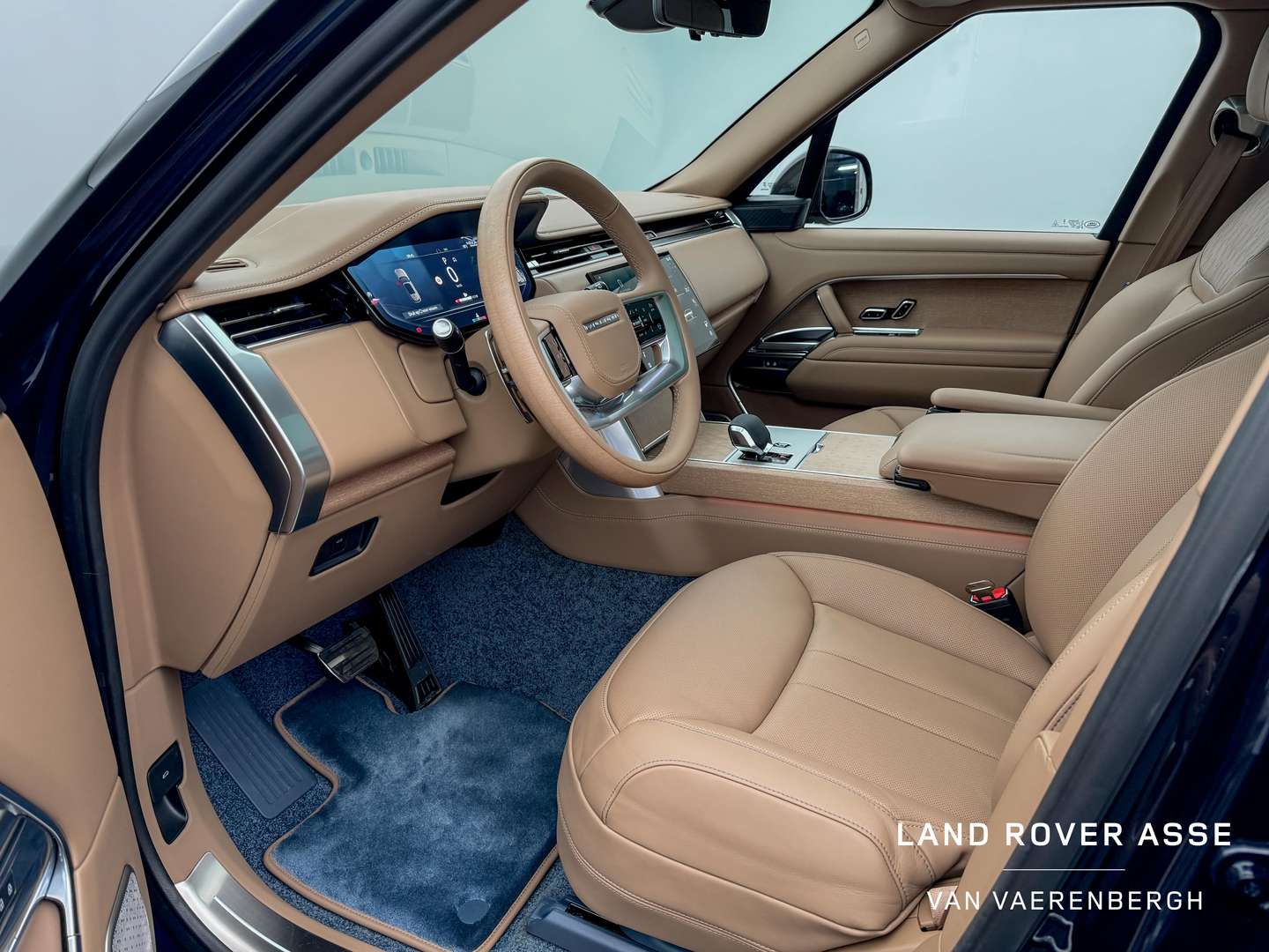 Land Rover Range Rover D350 Autobiography Bespoke - 2024 - Joinsteer - #16