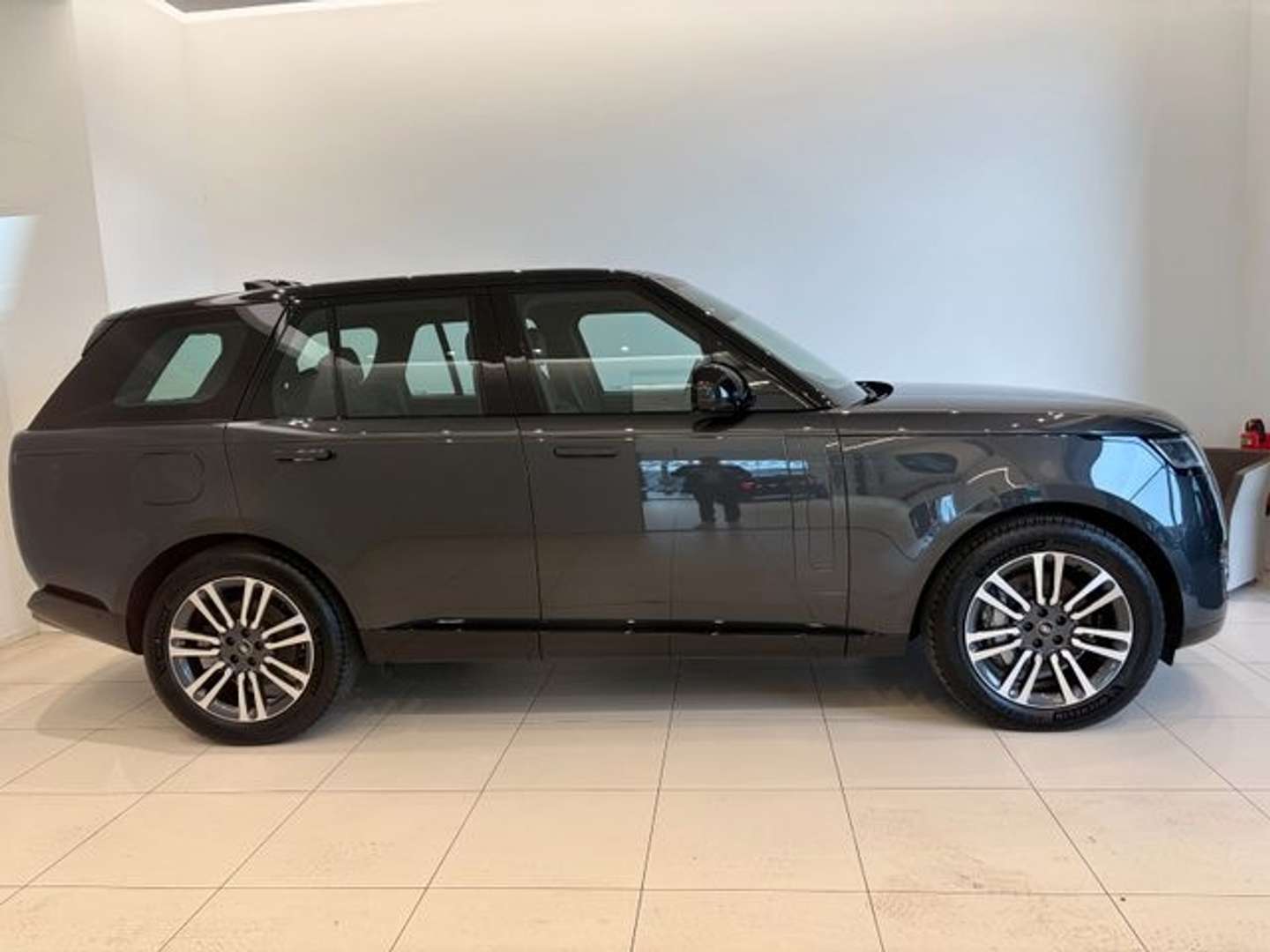 Land Rover Range Rover HSE Shadow Pack & AHK D350 - 2024 - Joinsteer - #6