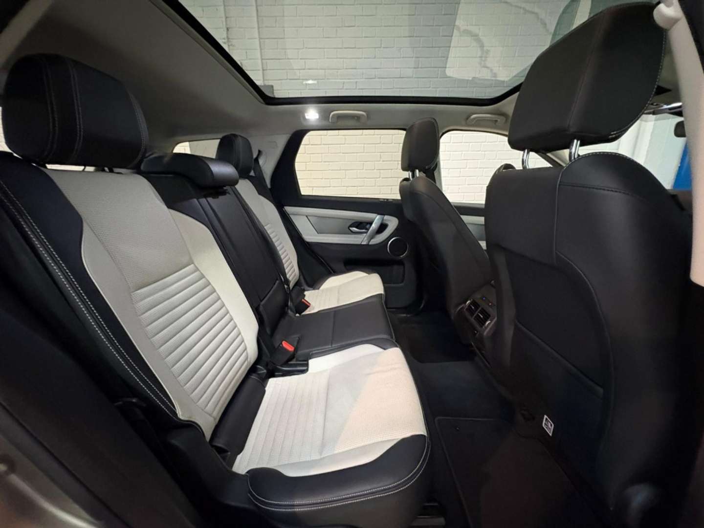 Land Rover Discovery Sport R-Dynamic SE 2.0D TD4 MHEV AWD Auto 204 - 2022 - Joinsteer - #42