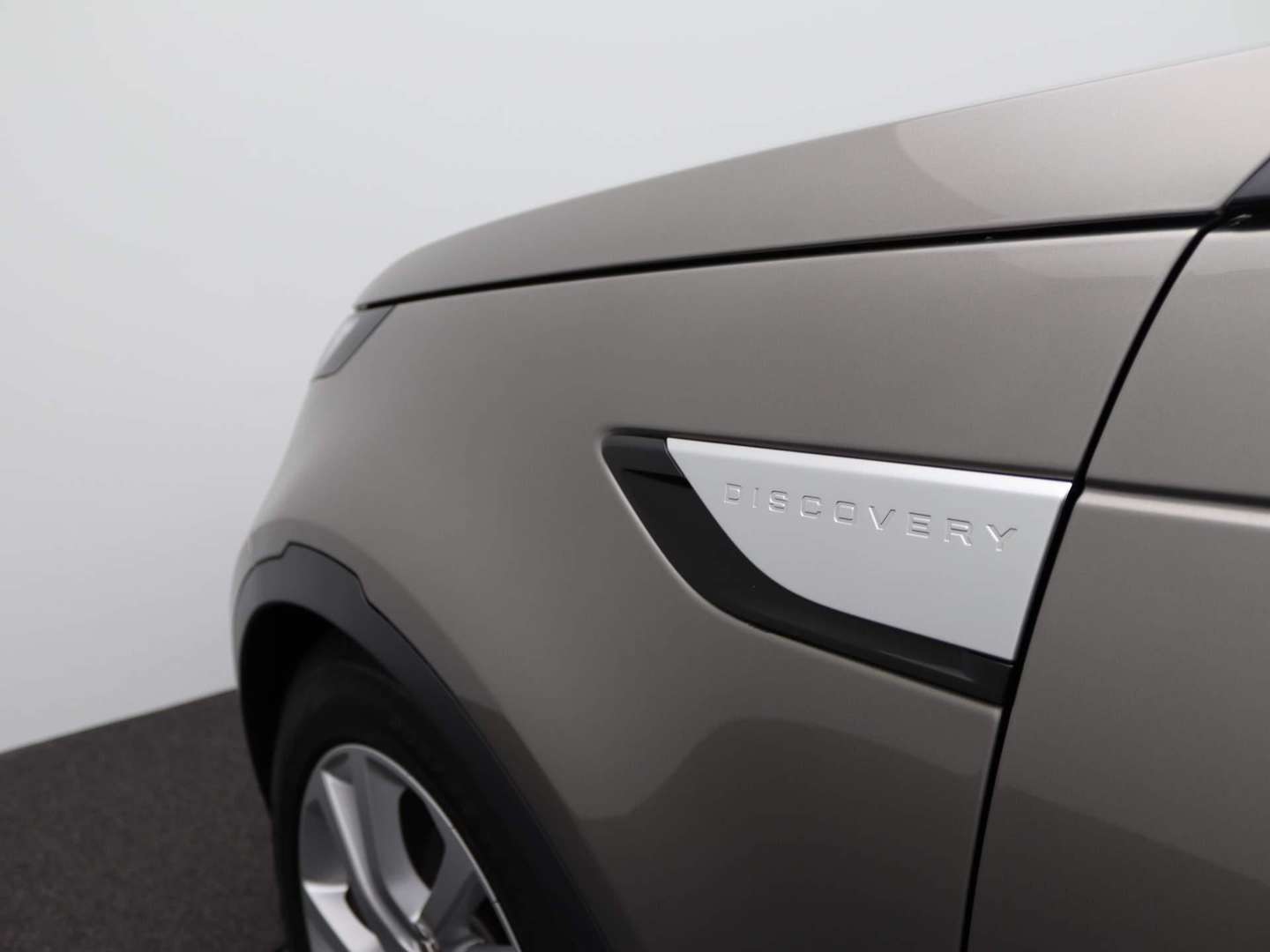 Land Rover Discovery 3.0 TD6 HSE Luxury - 2018 - Joinsteer - #39