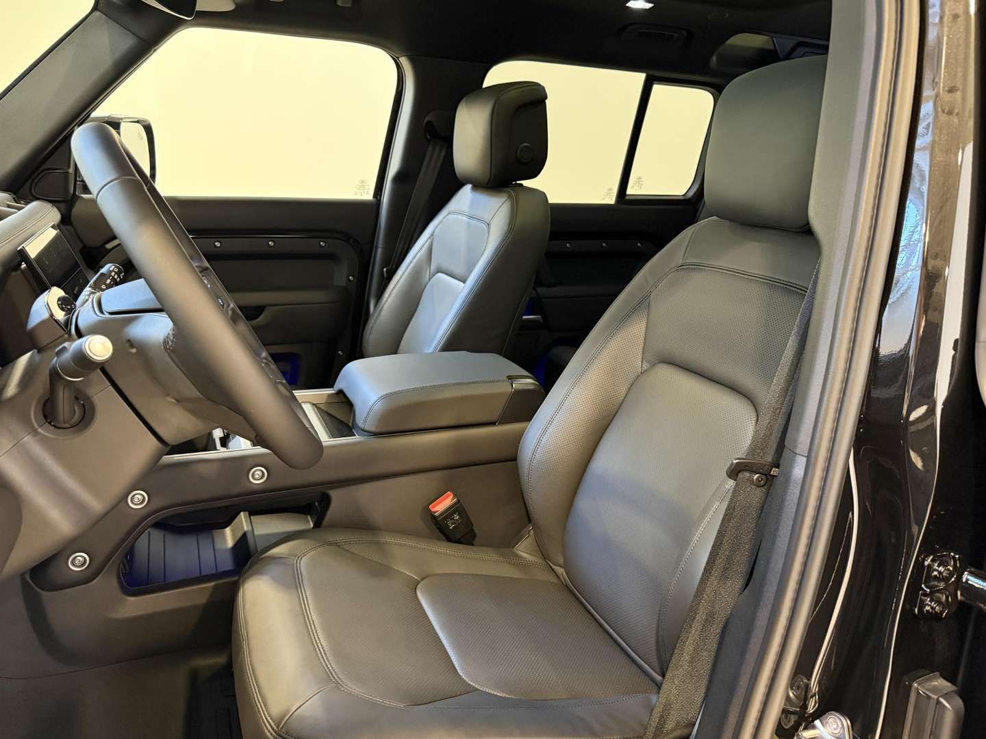 Land Rover Defender 110 X-Dynamic HSE 2.0 P300e - 2026 - Joinsteer - #4