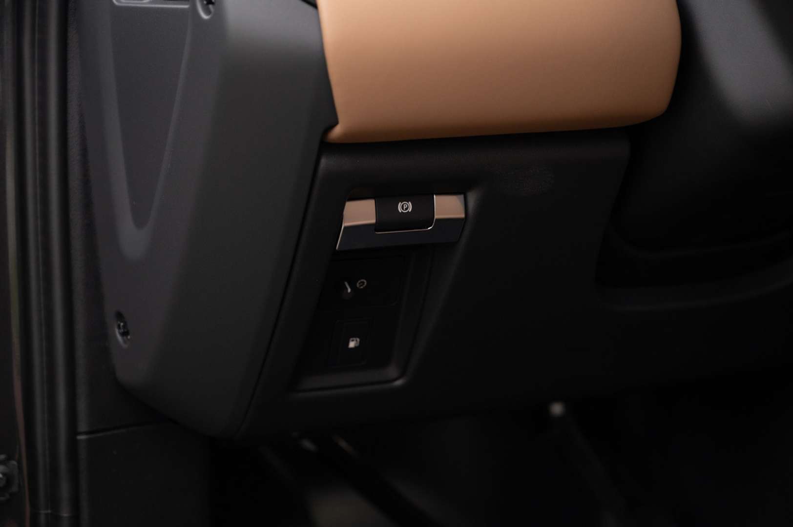 Land Rover Defender 110 P300e X-Dynamic HSE Urban Widetrack 6-Seats - 2026 - Joinsteer - #26