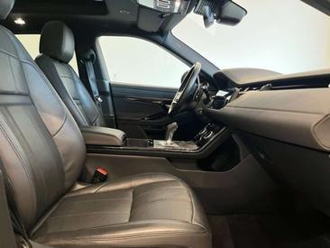 Land Rover Range Rover Evoque P300e Hybrid R-Dyn. SE — photo 3