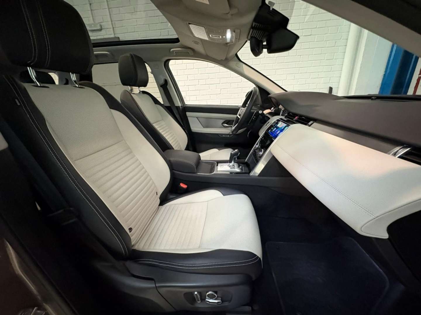 Land Rover Discovery Sport R-Dynamic SE 2.0D TD4 MHEV AWD Auto 204 - 2022 - Joinsteer - #45