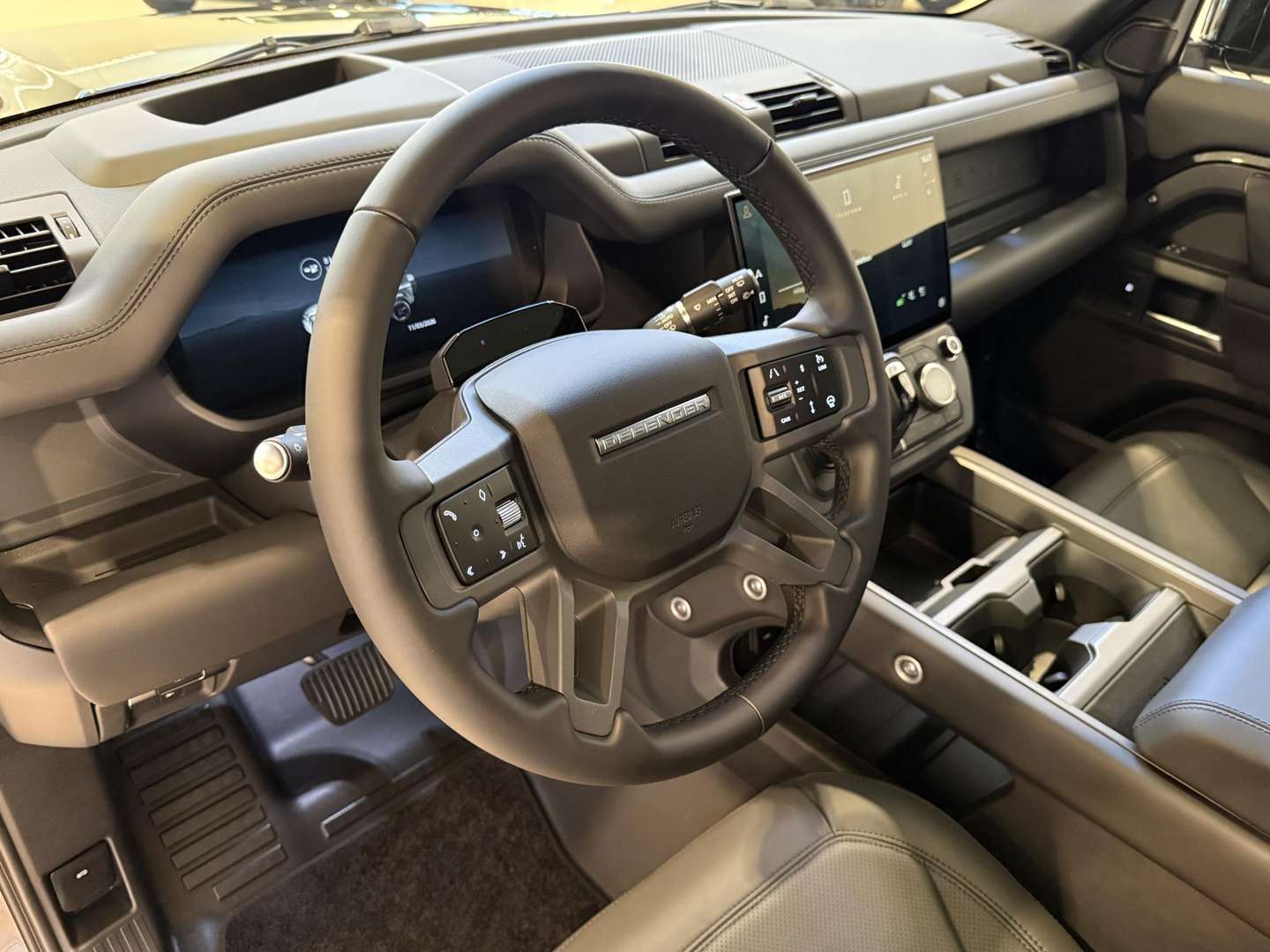 Land Rover Defender 110 X-Dynamic HSE 2.0 P300e - 2026 - Joinsteer - #6