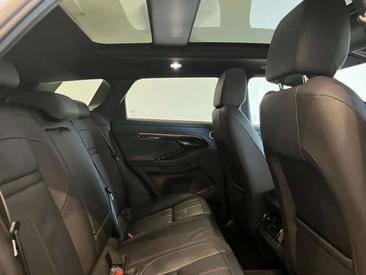 Land Rover Range Rover Evoque P300e Hybrid R-Dyn. SE — photo 5