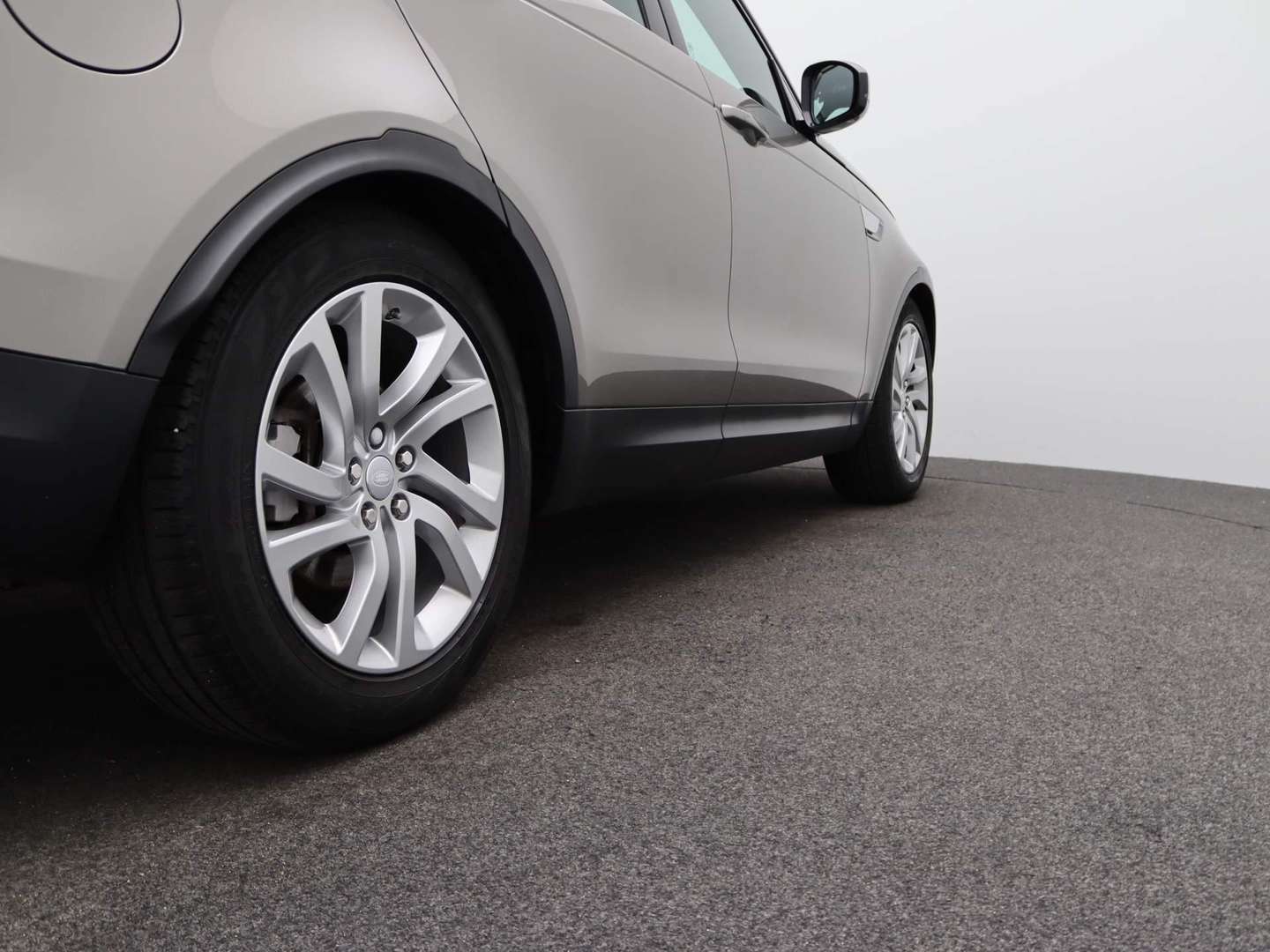 Land Rover Discovery 3.0 TD6 HSE Luxury - 2018 - Joinsteer - #44