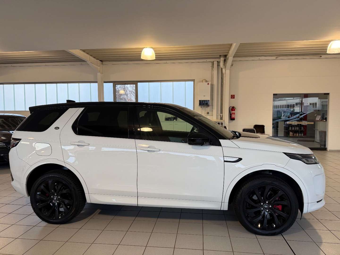 Land Rover Discovery Sport D200 R-DYNAMIC SE, PANO, LEDER - 2022 - Joinsteer - #6