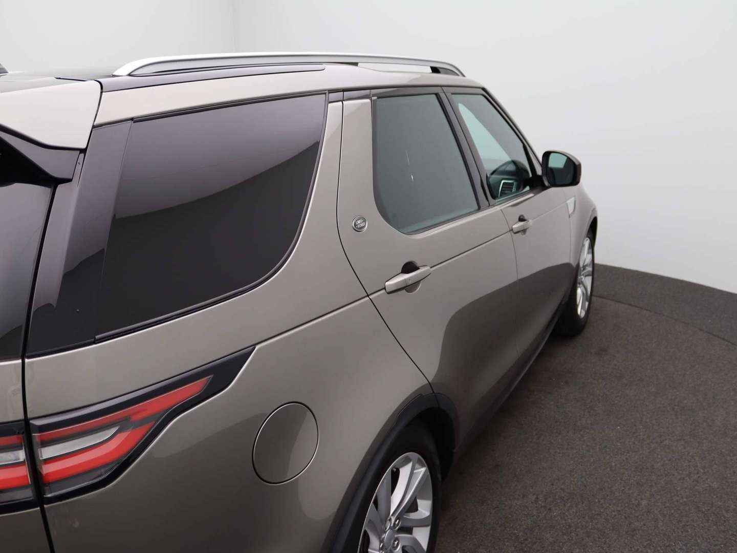 Land Rover Discovery 3.0 TD6 HSE Luxury - 2018 - Joinsteer - #45