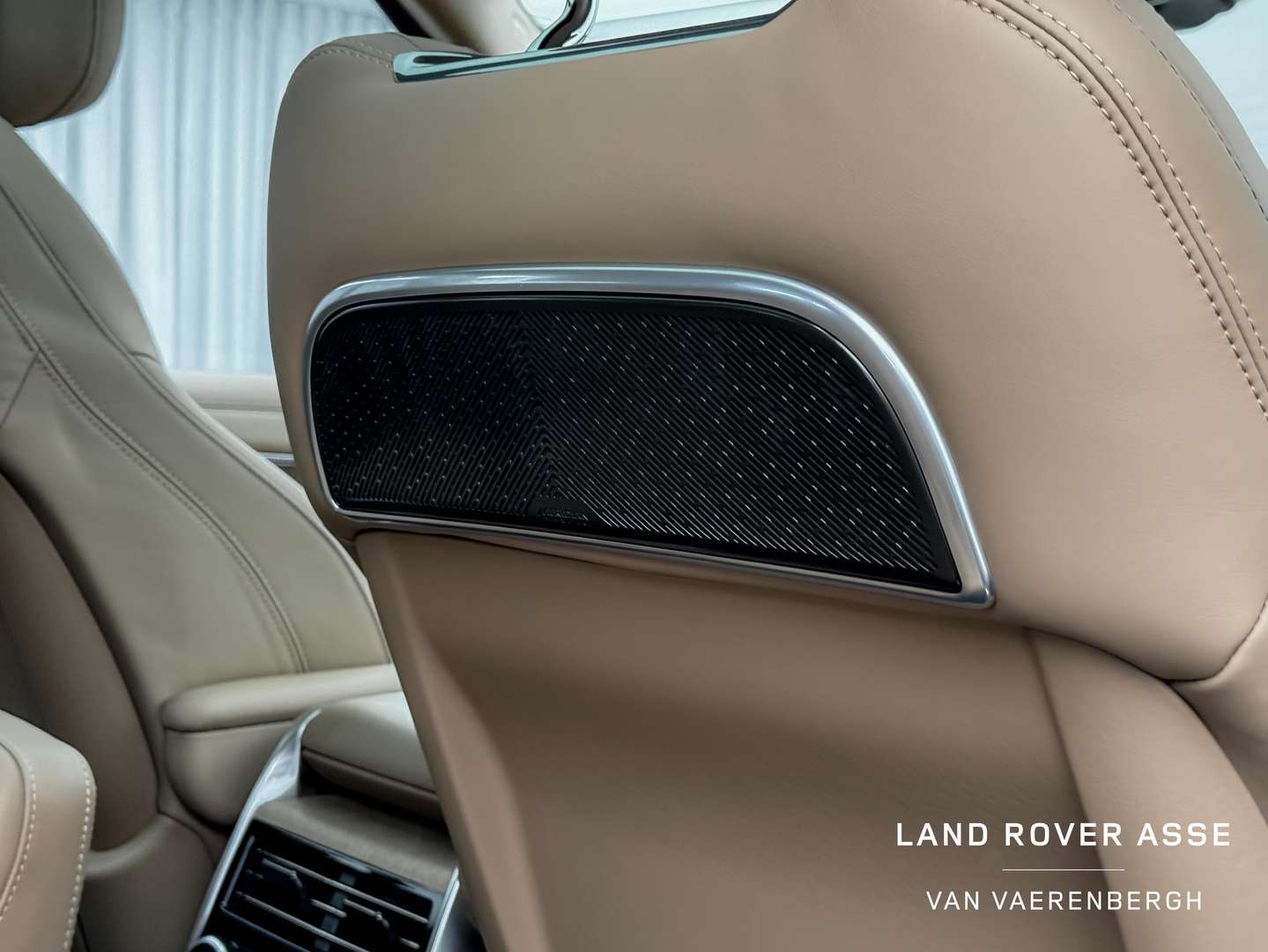 Land Rover Range Rover D350 Autobiography Bespoke - 2024 - Joinsteer - #23