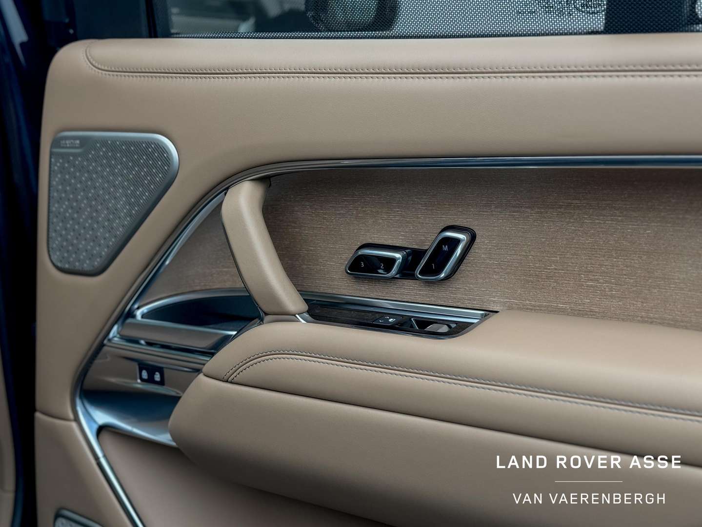 Land Rover Range Rover D350 Autobiography Bespoke - 2024 - Joinsteer - #24