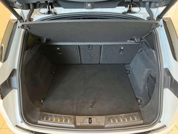 Land Rover Range Rover Evoque P300e Hybrid R-Dyn. SE — photo 10