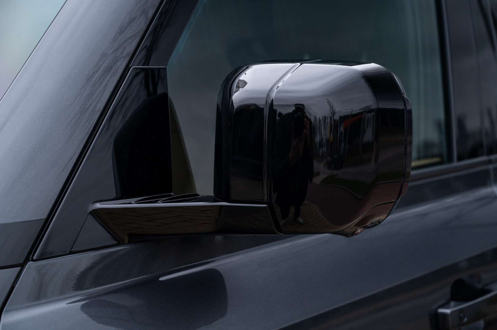 Land Rover Defender 110 P300e X-Dynamic HSE Urban Widetrack 6-Seats - 2026 - Joinsteer - #33