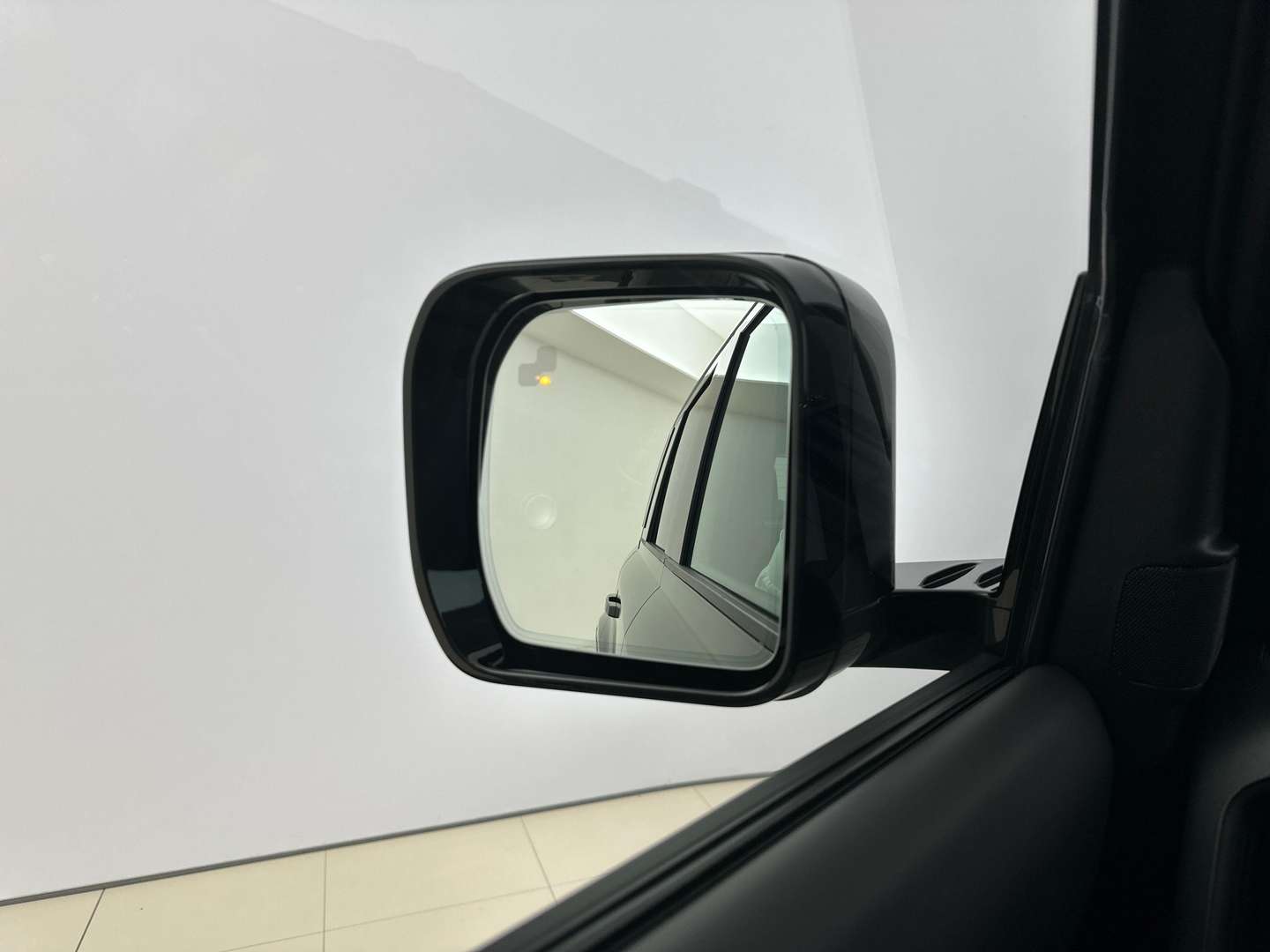 Land Rover Defender 110 D350 X-Dynamic HSE AWD Auto - 2026 - Joinsteer - #15