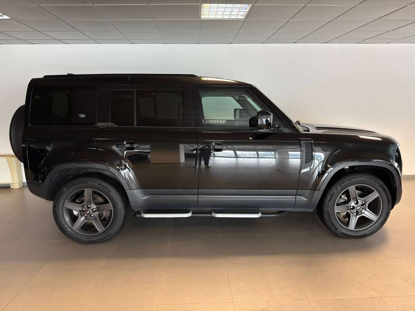 Land Rover Defender 110 SE Awd 3.0d I6 Mhev 200cv - 2023 - Joinsteer - #3