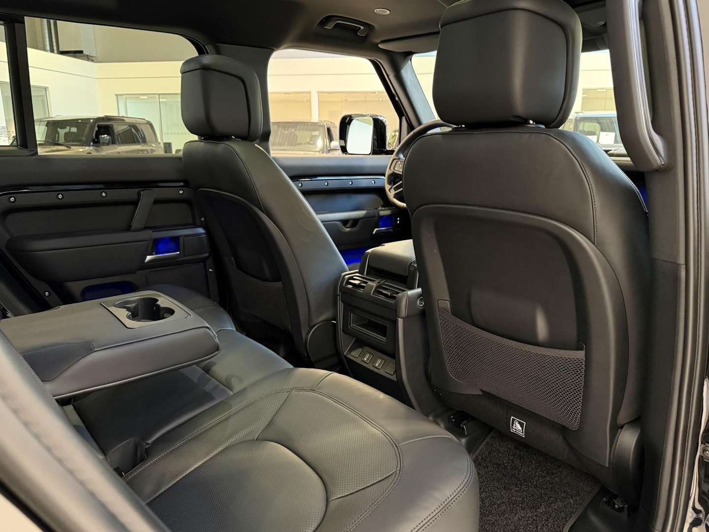 Land Rover Defender 110 X-Dynamic HSE 2.0 P300e - 2026 - Joinsteer - #17