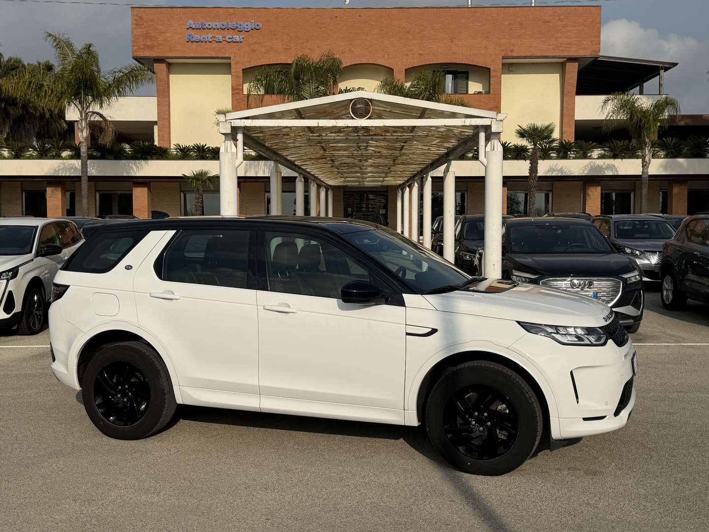 Land Rover Discovery Sport 2.0d Td4 Mhev R-Dynamic SE Awd 163cv Auto - 2023 - Joinsteer - #4