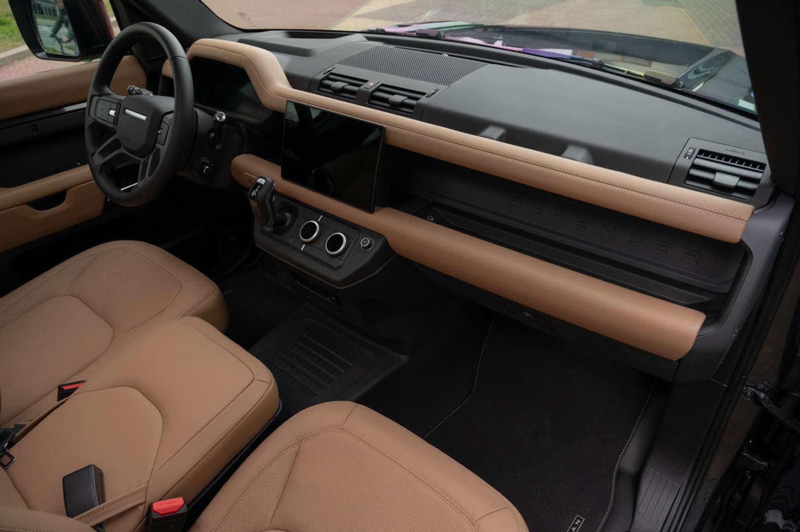 Land Rover Defender 110 P300e X-Dynamic HSE Urban Widetrack 6-Seats - 2026 - Joinsteer - #41