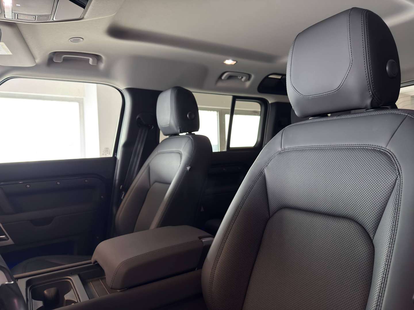 Land Rover Defender 110 SE Awd 3.0d I6 Mhev 200cv - 2023 - Joinsteer - #12