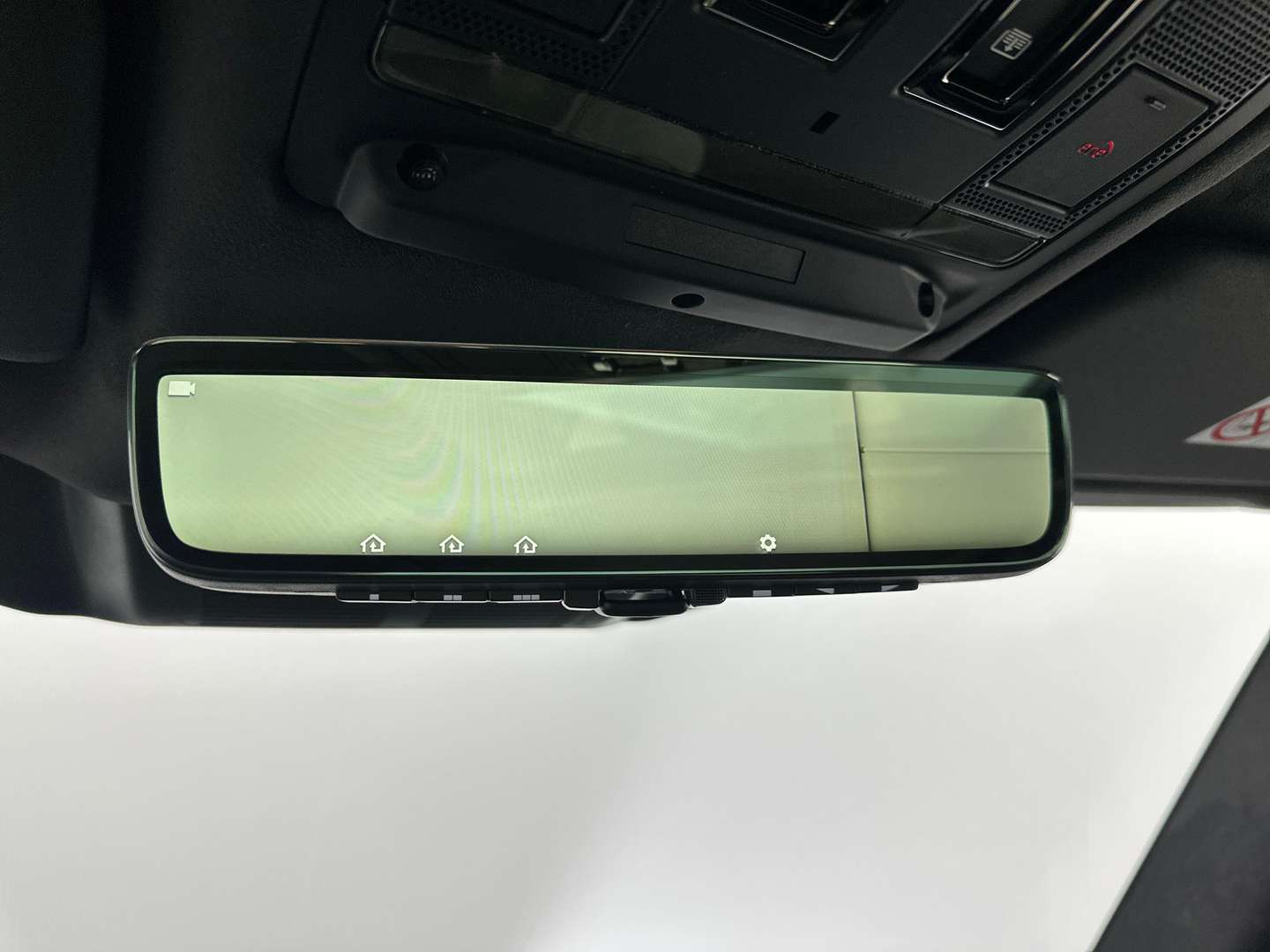 Land Rover Defender P635 Octa AWD Auto - 2026 - Joinsteer - #16