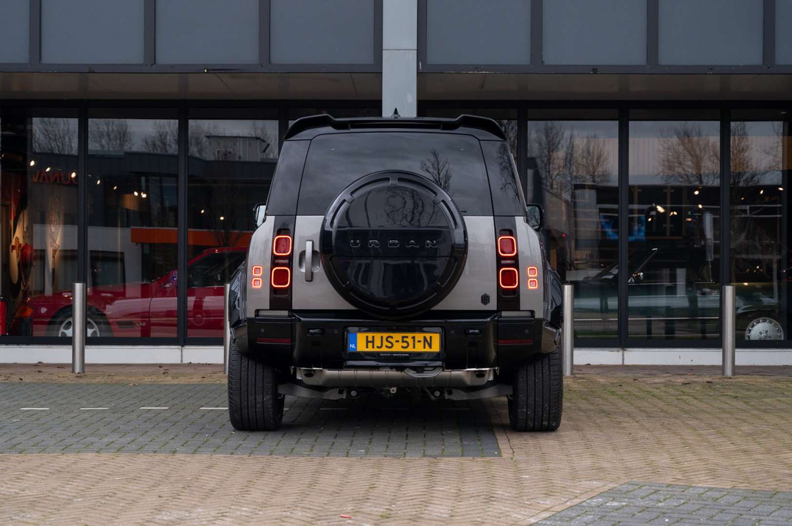 Land Rover Defender 110 P300e X-Dynamic HSE Urban Widetrack 6-Seats - 2026 - Joinsteer - #3