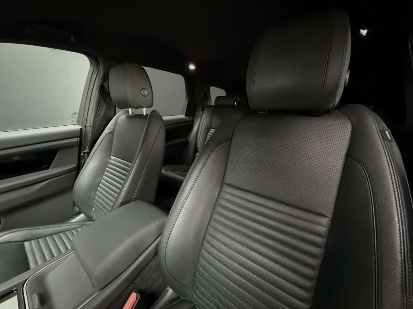 Land Rover Discovery Sport S Black Pack P300e - 2021 - Joinsteer - #3