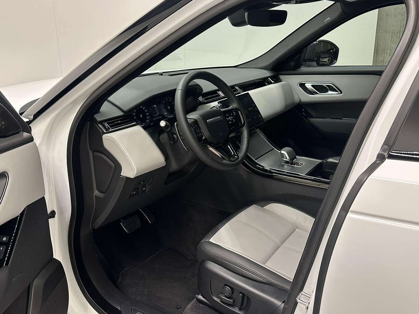 Land Rover Range Rover Velar P400e R-Dynamic SE - 2024 - Joinsteer - #11