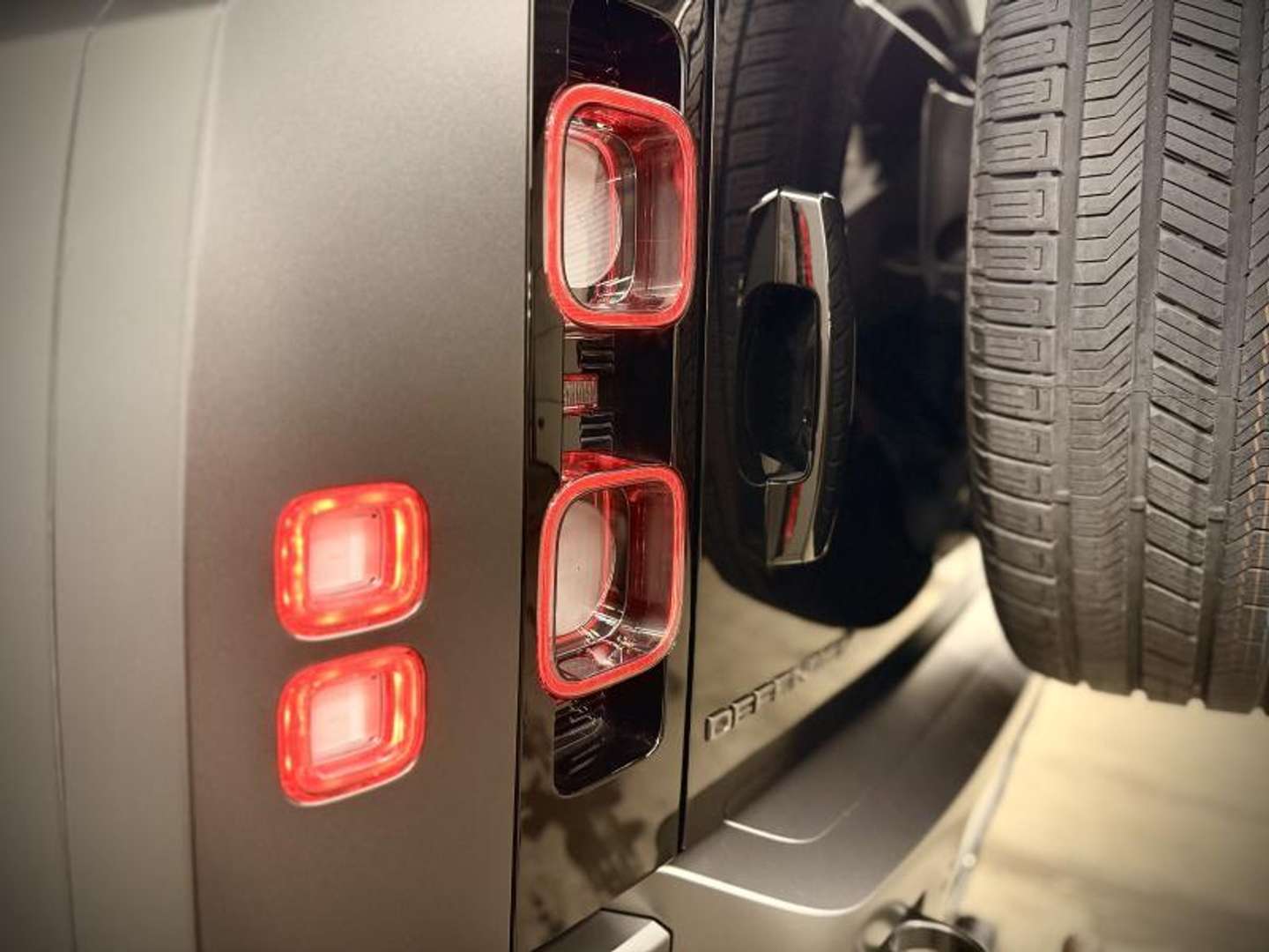 Land Rover Defender 110 Carpathian Edition P525 V8 - 2024 - Joinsteer - #7