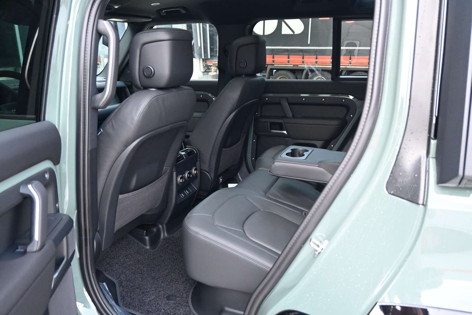 Land Rover Defender 110 Trophy Edition 2.0 P300e - 2026 - Joinsteer - #6