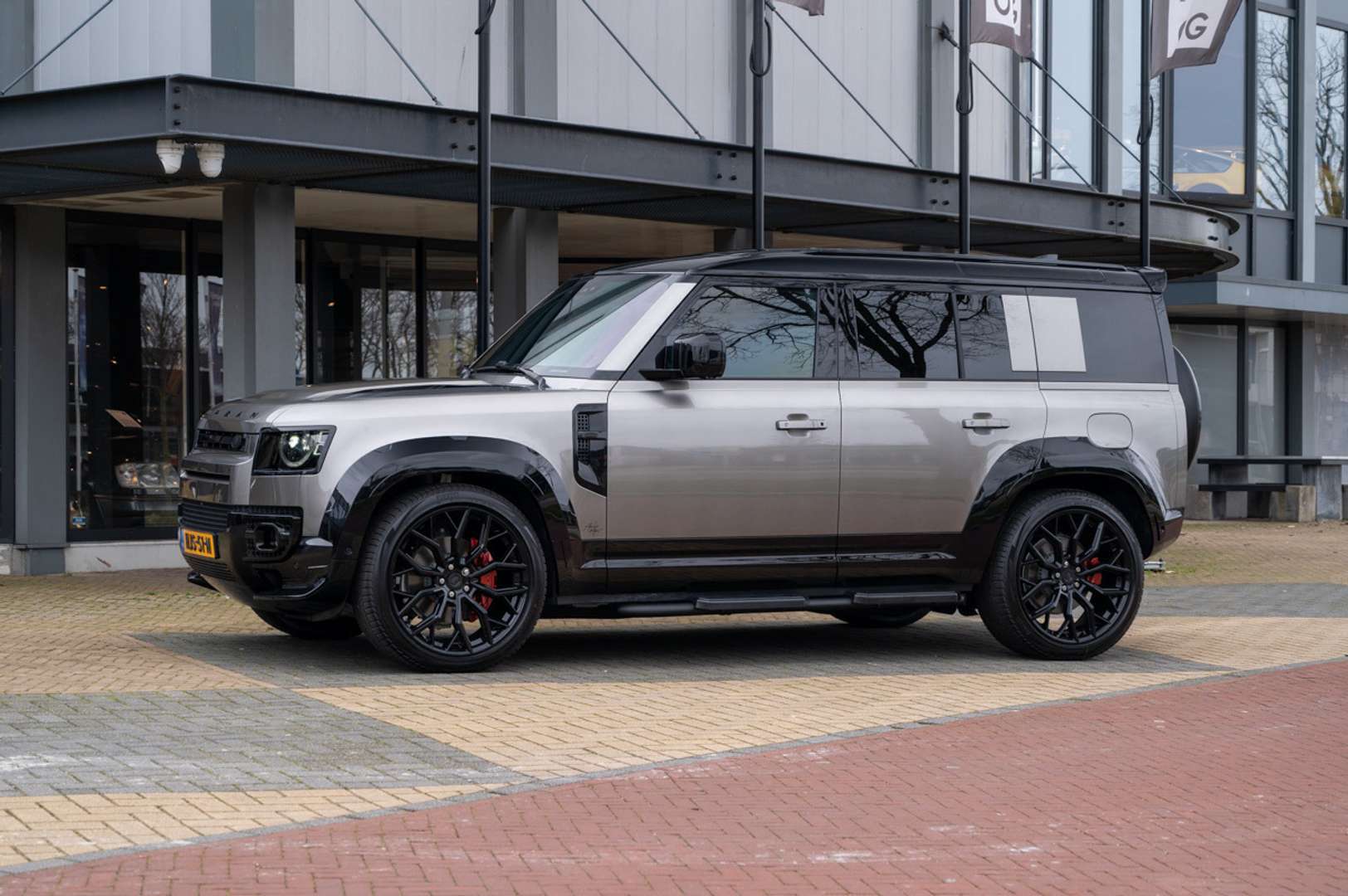 Land Rover Defender 110 P300e X-Dynamic HSE Urban Widetrack 6-Seats - 2026 - Joinsteer - #13