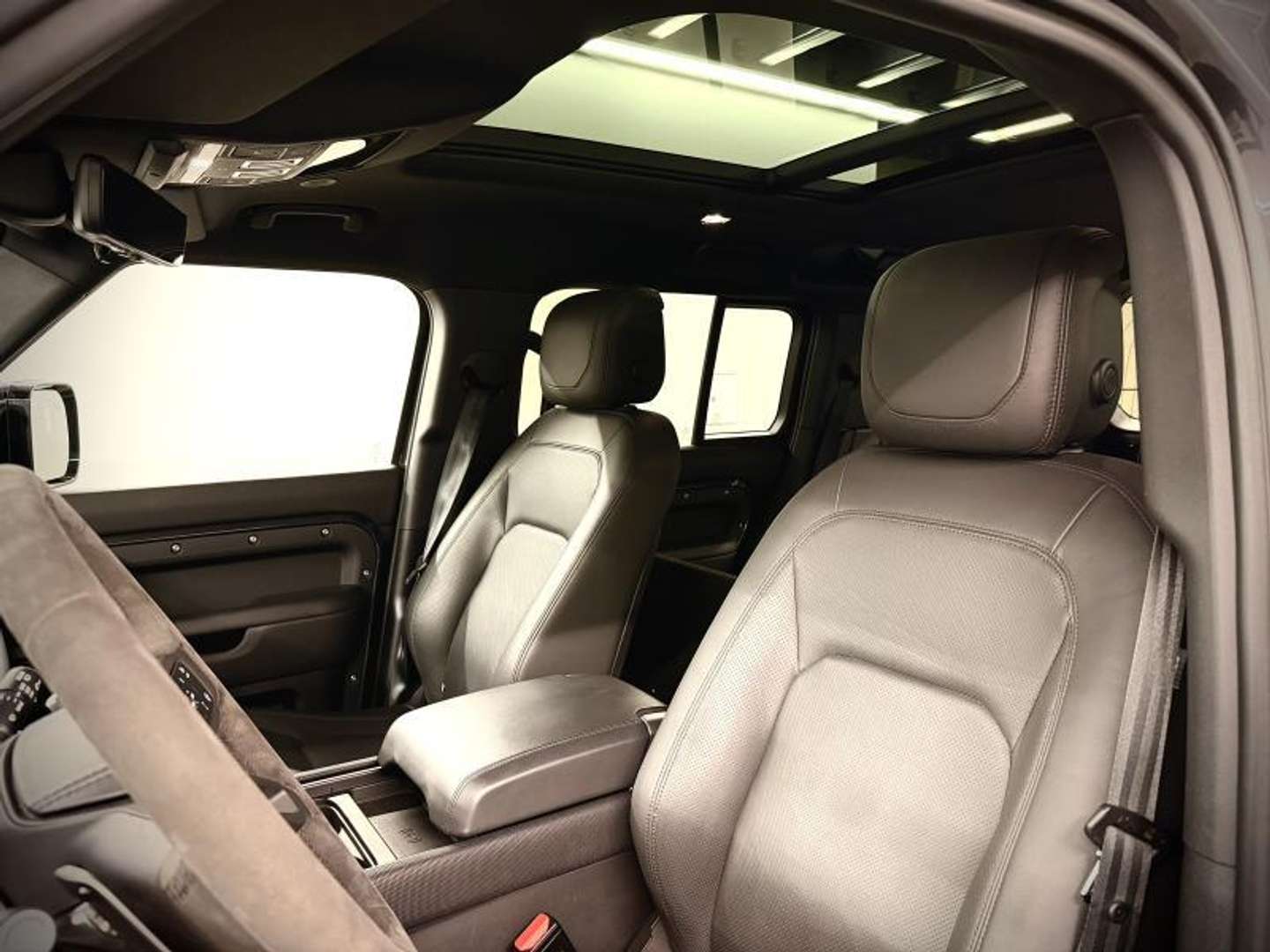 Land Rover Defender 110 Carpathian Edition P525 V8 - 2024 - Joinsteer - #21