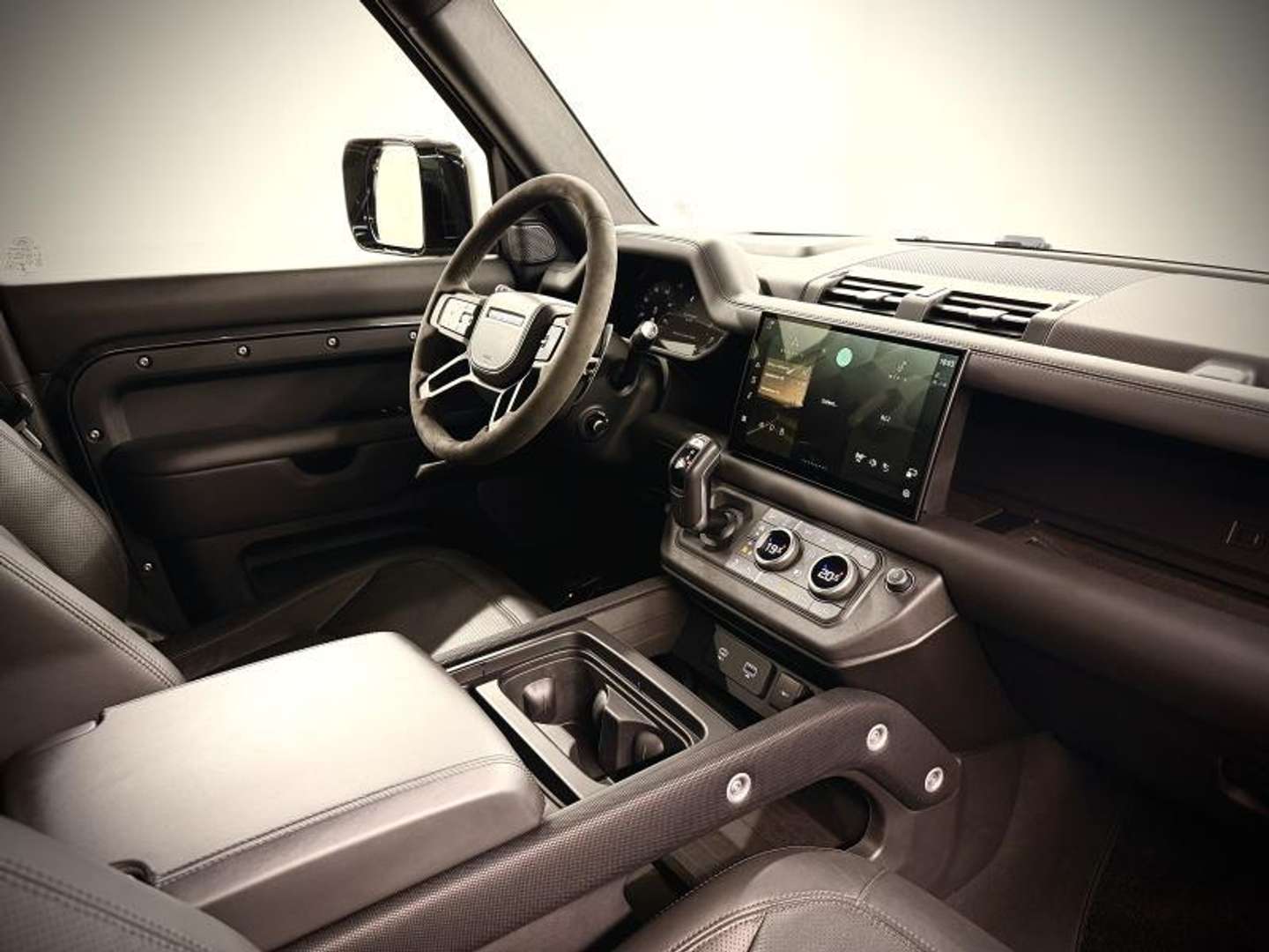 Land Rover Defender 110 Carpathian Edition P525 V8 - 2024 - Joinsteer - #22