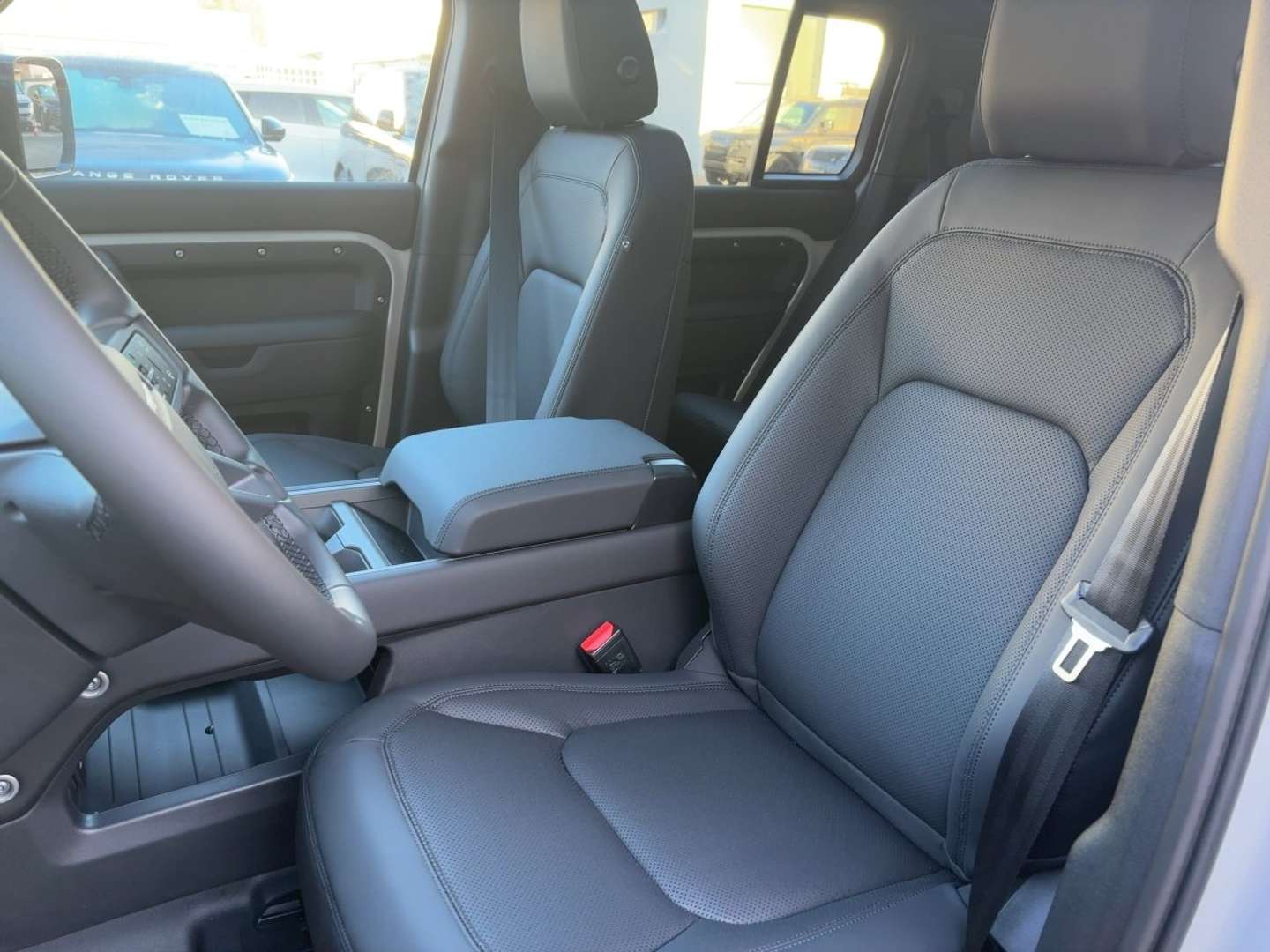 Land Rover Defender 110 D250 X-Dyn.SE 360-CAM ACC CAM LED - 2026 - Joinsteer - #9