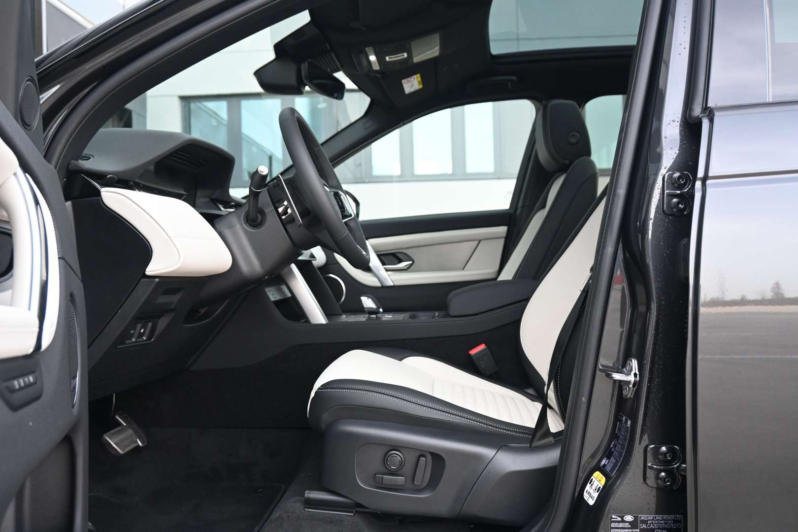 Land Rover Discovery Sport Business Landmark Edition 1.5 P270e PHEV - 2026 - Joinsteer - #3