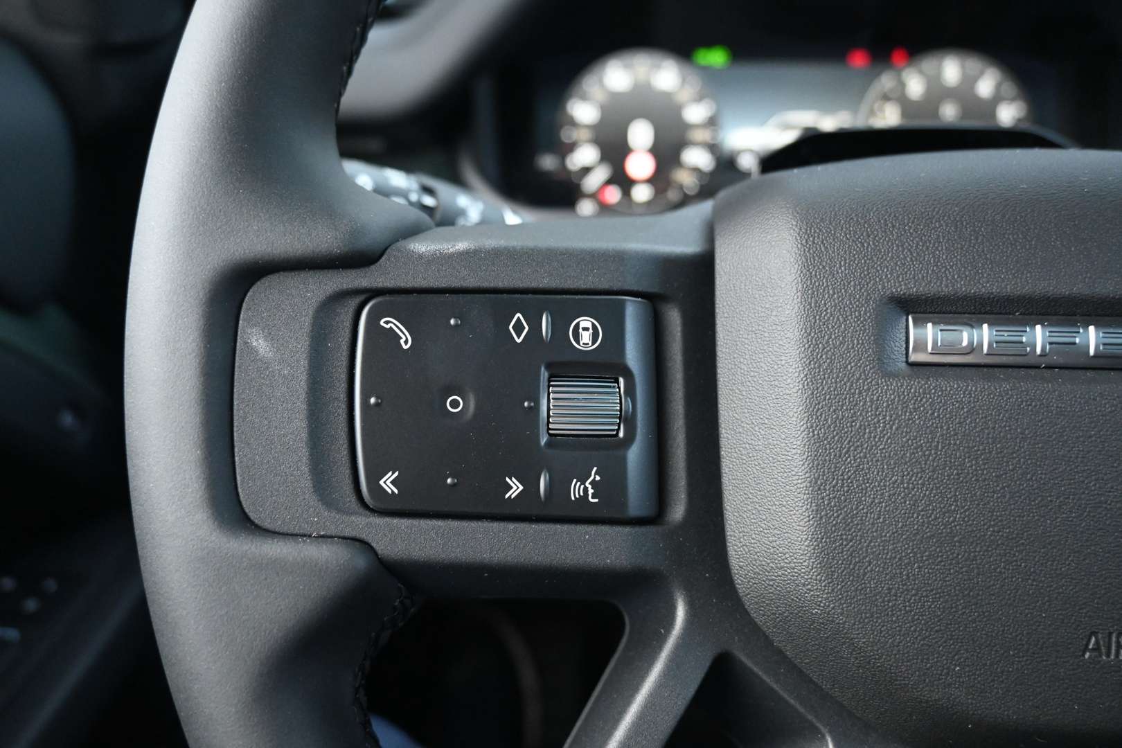 Land Rover Defender 110 Trophy Edition 2.0 P300e - 2026 - Joinsteer - #19