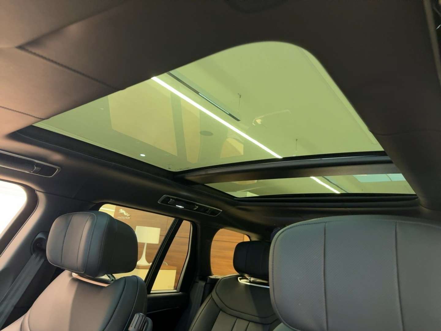 Land Rover Range Rover Autobiography LEDER 4.4l V8 P530 - 2025 - Joinsteer - #17