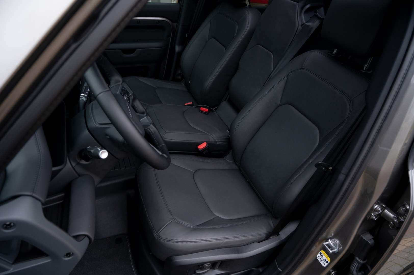 Land Rover Defender 110 P300e X-Dynamic HSE Urban Widetrack 6-Seats - 2026 - Joinsteer - #24