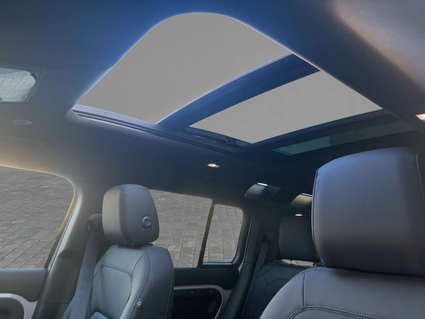 Land Rover Defender 110 D250 X-Dyn.SE 360-CAM ACC CAM LED - 2026 - Joinsteer - #15