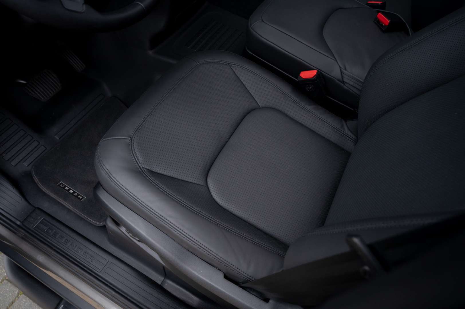 Land Rover Defender 110 P300e X-Dynamic HSE Urban Widetrack 6-Seats - 2026 - Joinsteer - #26