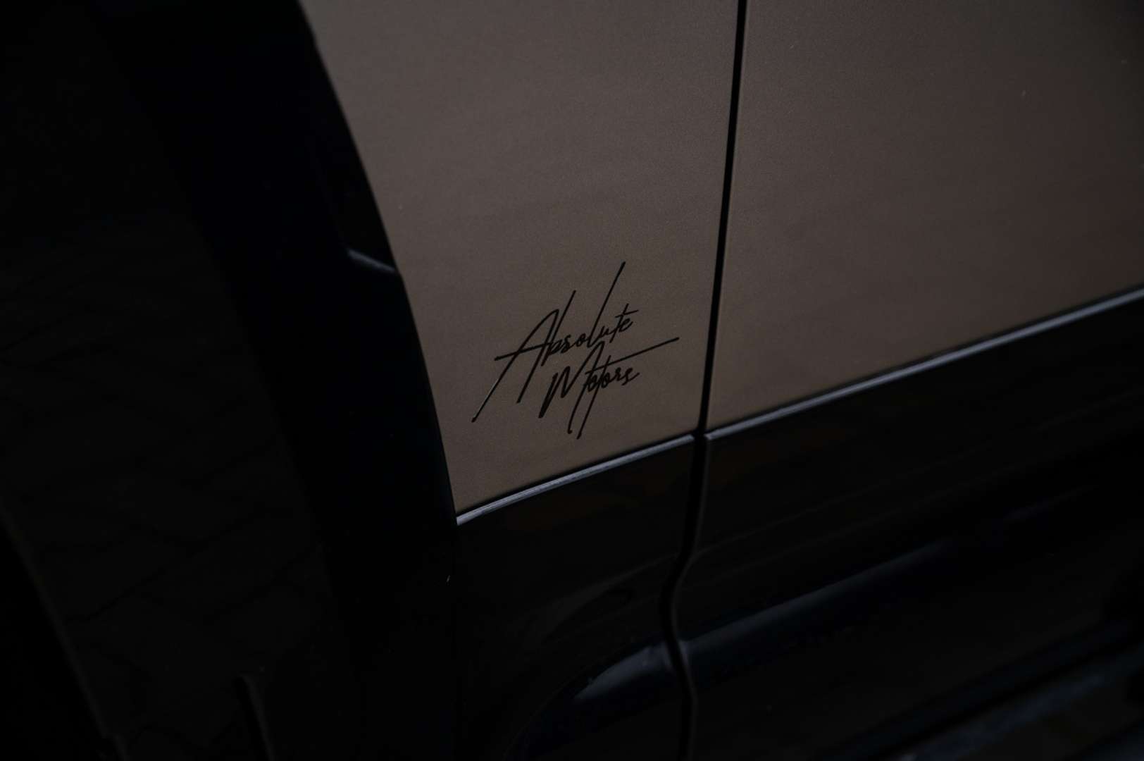 Land Rover Defender 110 P300e X-Dynamic HSE Urban Widetrack 6-Seats - 2026 - Joinsteer - #29