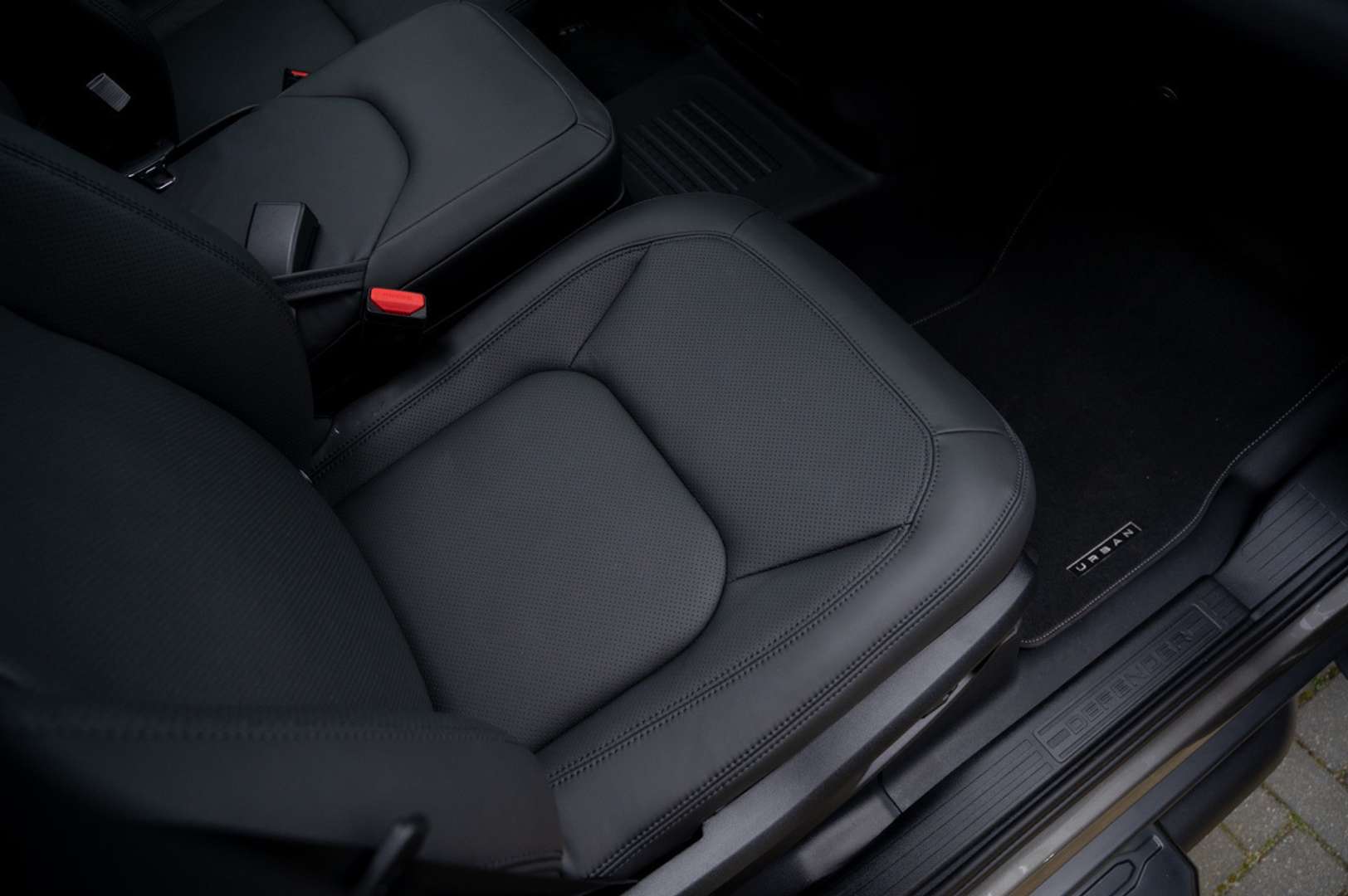 Land Rover Defender 110 P300e X-Dynamic HSE Urban Widetrack 6-Seats - 2026 - Joinsteer - #32