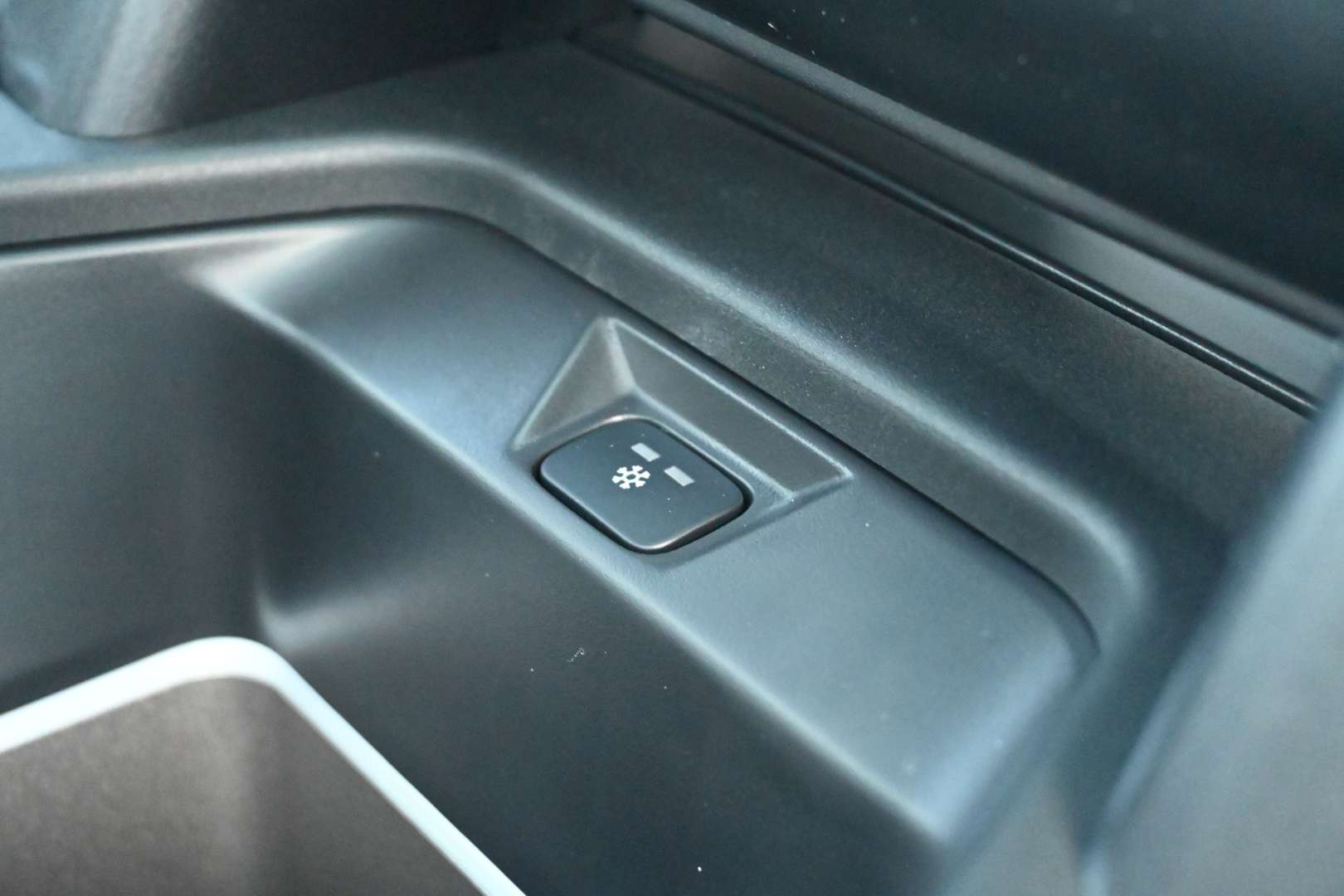 Land Rover Defender 110 Trophy Edition 2.0 P300e - 2026 - Joinsteer - #31