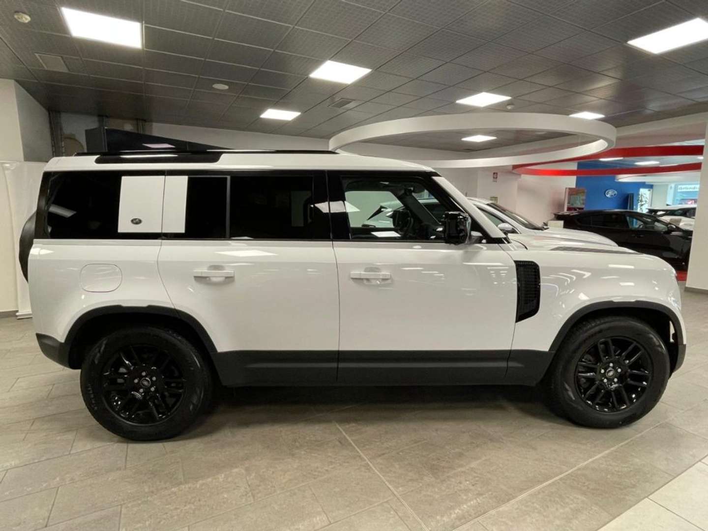 Land Rover Defender 110 SE Awd 3.0d I6 Mhev 200cv - 2023 - Joinsteer - #8