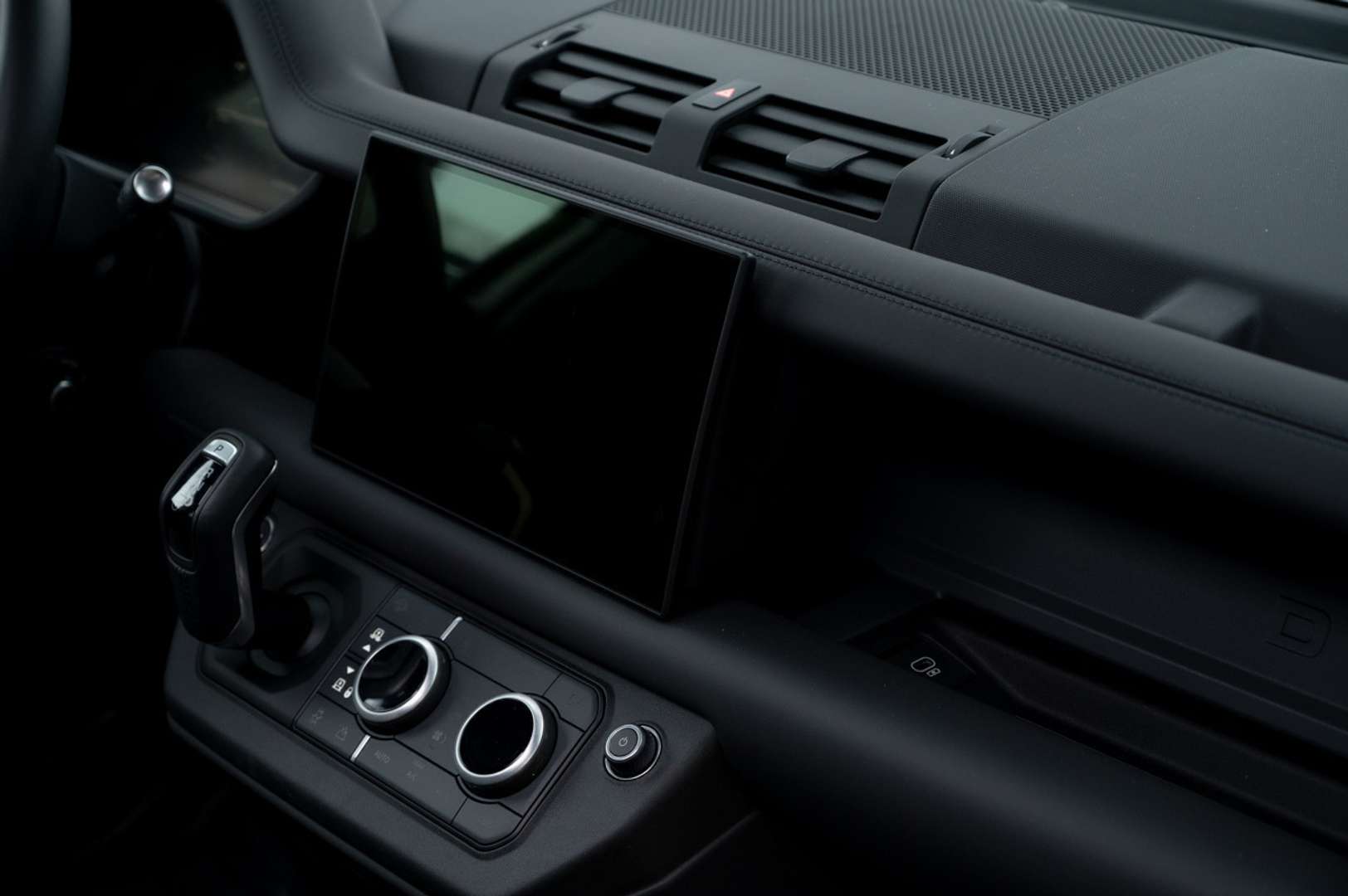 Land Rover Defender 110 P300e X-Dynamic HSE Urban Widetrack 6-Seats - 2026 - Joinsteer - #44